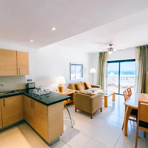 3* Aparthotel Hollywood Mirage - Excel &